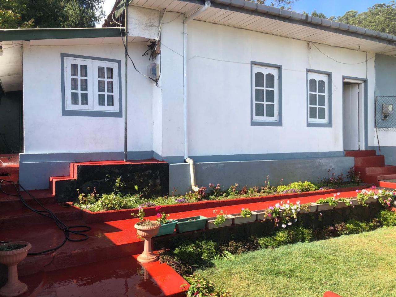White Cottage 努沃勒埃利耶 外观 照片