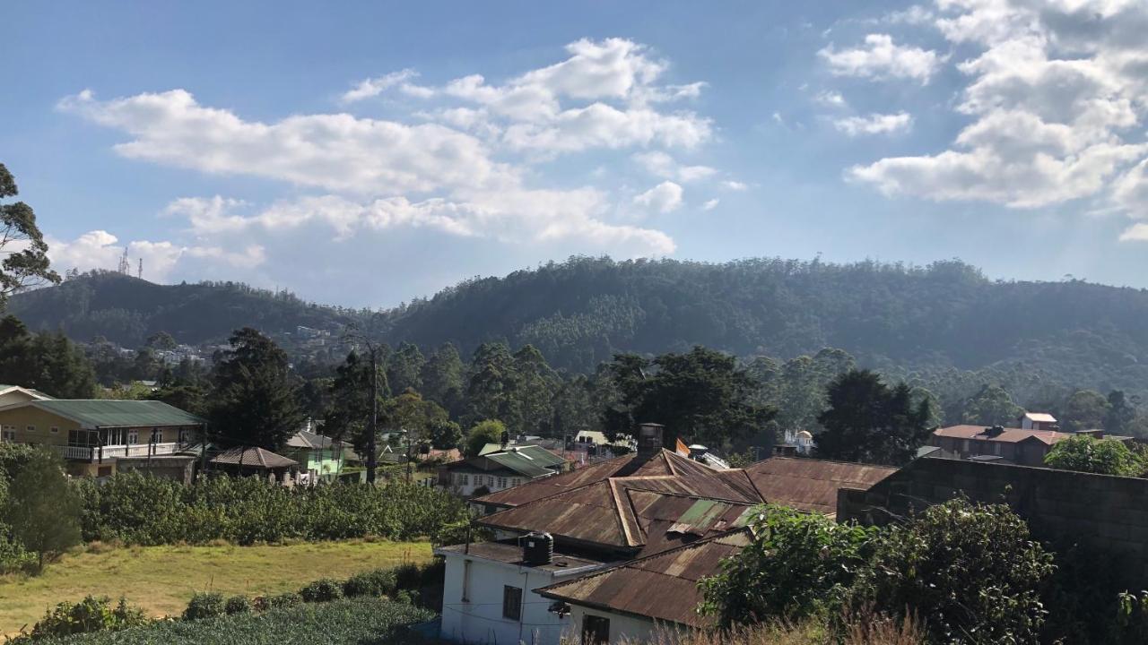 White Cottage 努沃勒埃利耶 外观 照片