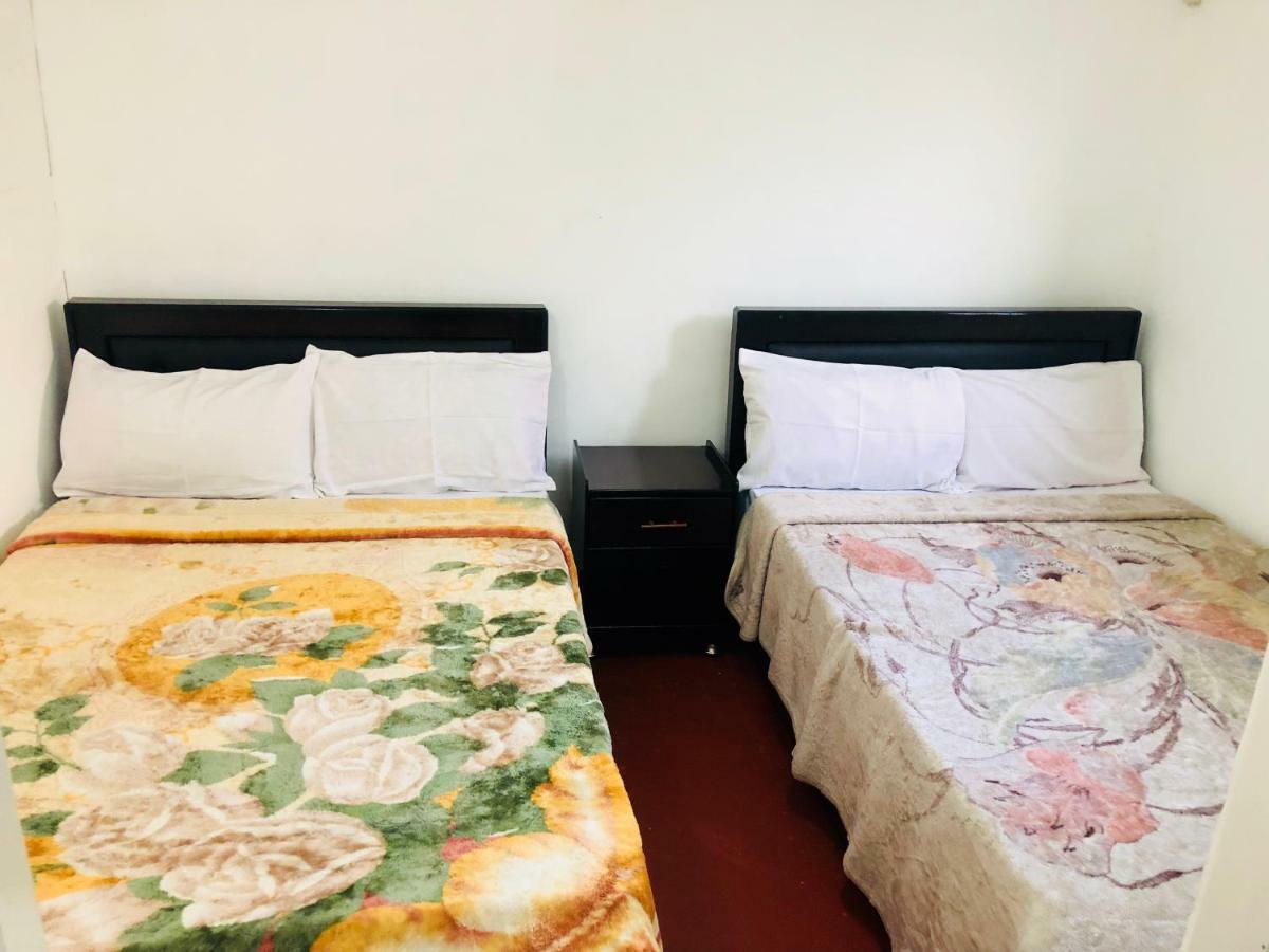 White Cottage 努沃勒埃利耶 外观 照片