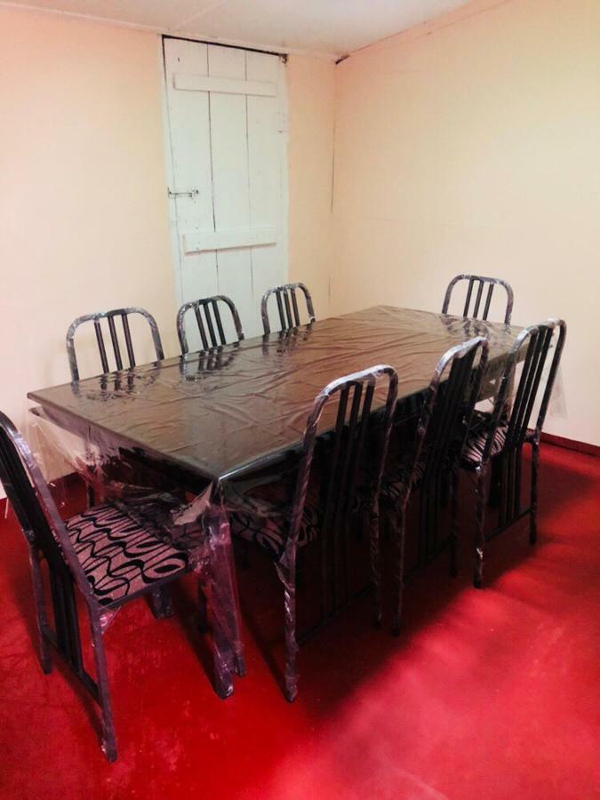 White Cottage 努沃勒埃利耶 外观 照片